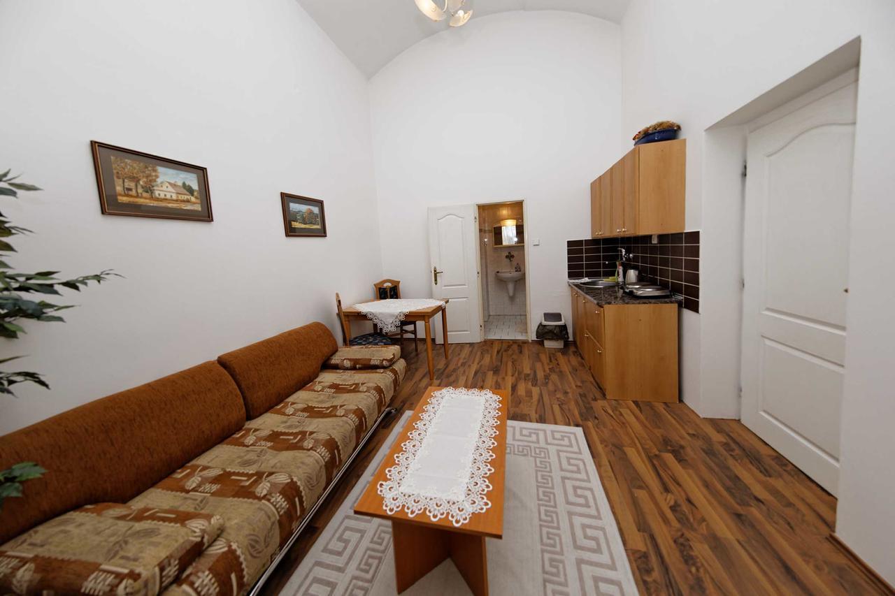Apartments U Cisare Prague Exterior photo